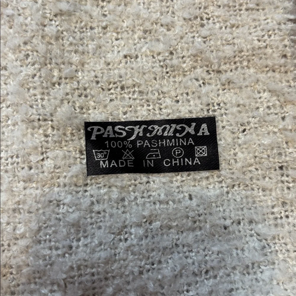 Women’s Cream Scarf